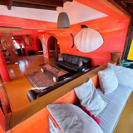 Surfactivity Guest House Santa Maria Bagian luar foto