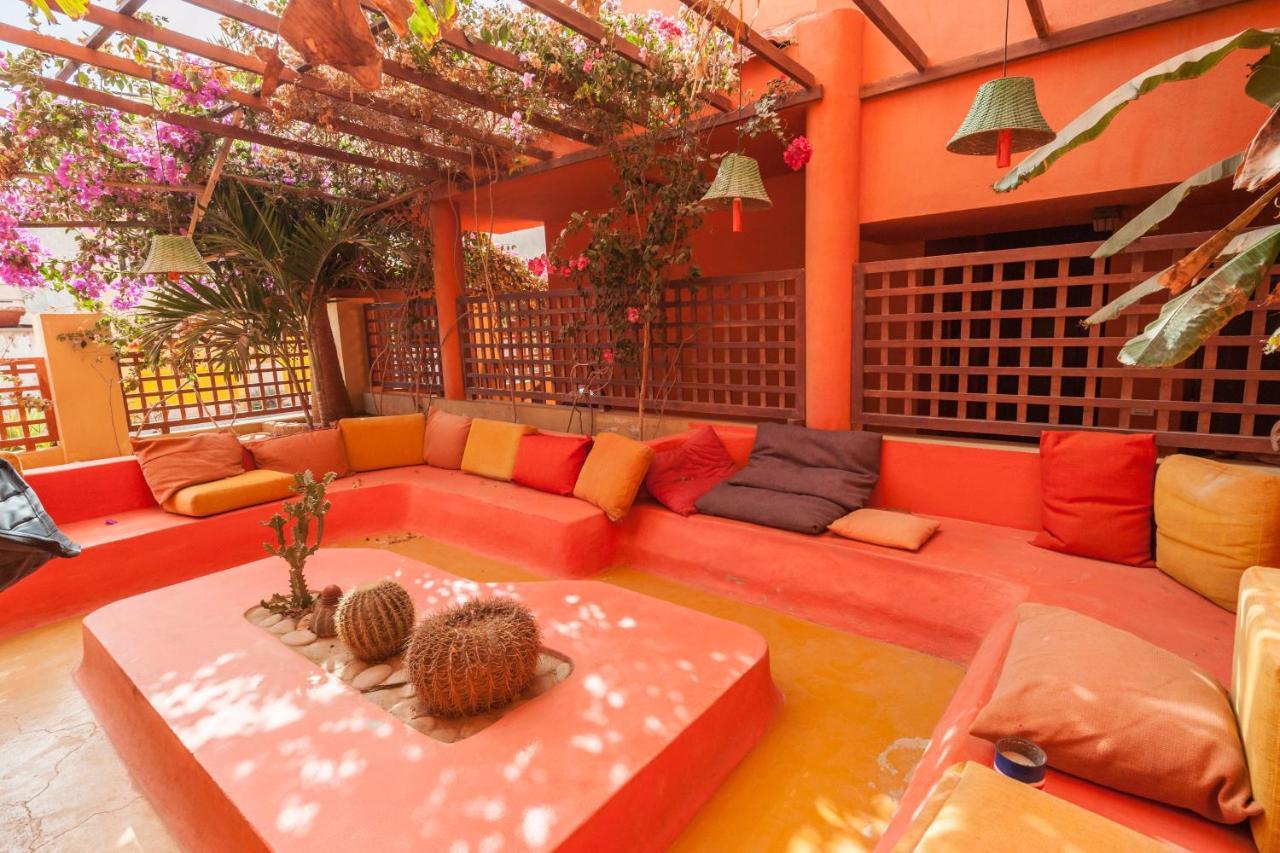 Surfactivity Guest House Santa Maria Bagian luar foto