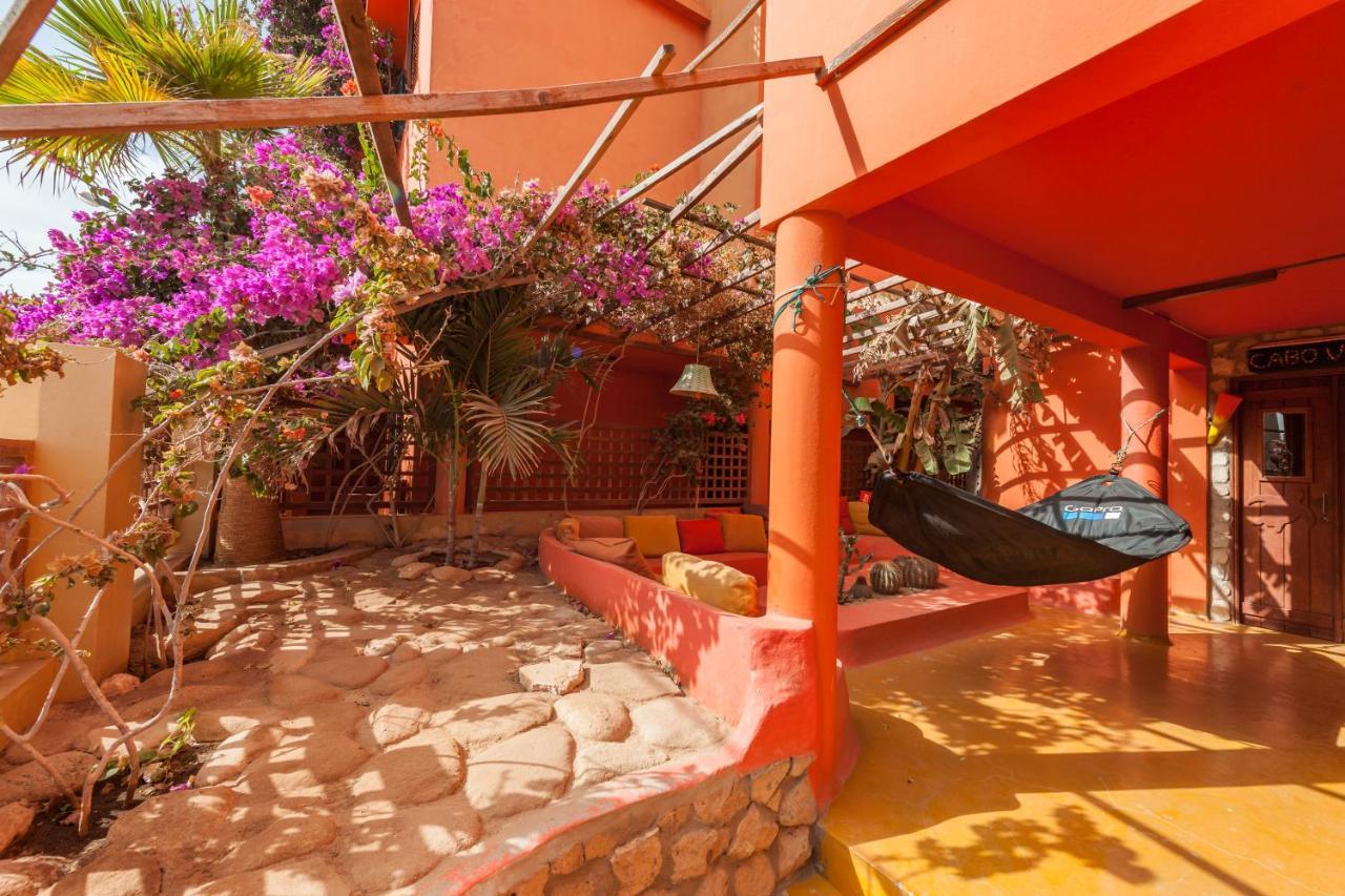 Surfactivity Guest House Santa Maria Bagian luar foto