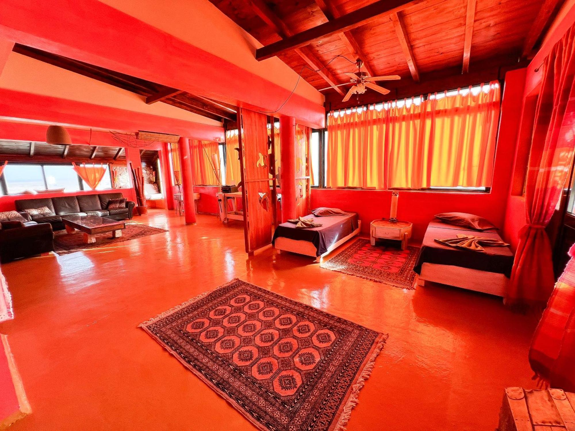 Surfactivity Guest House Santa Maria Bagian luar foto