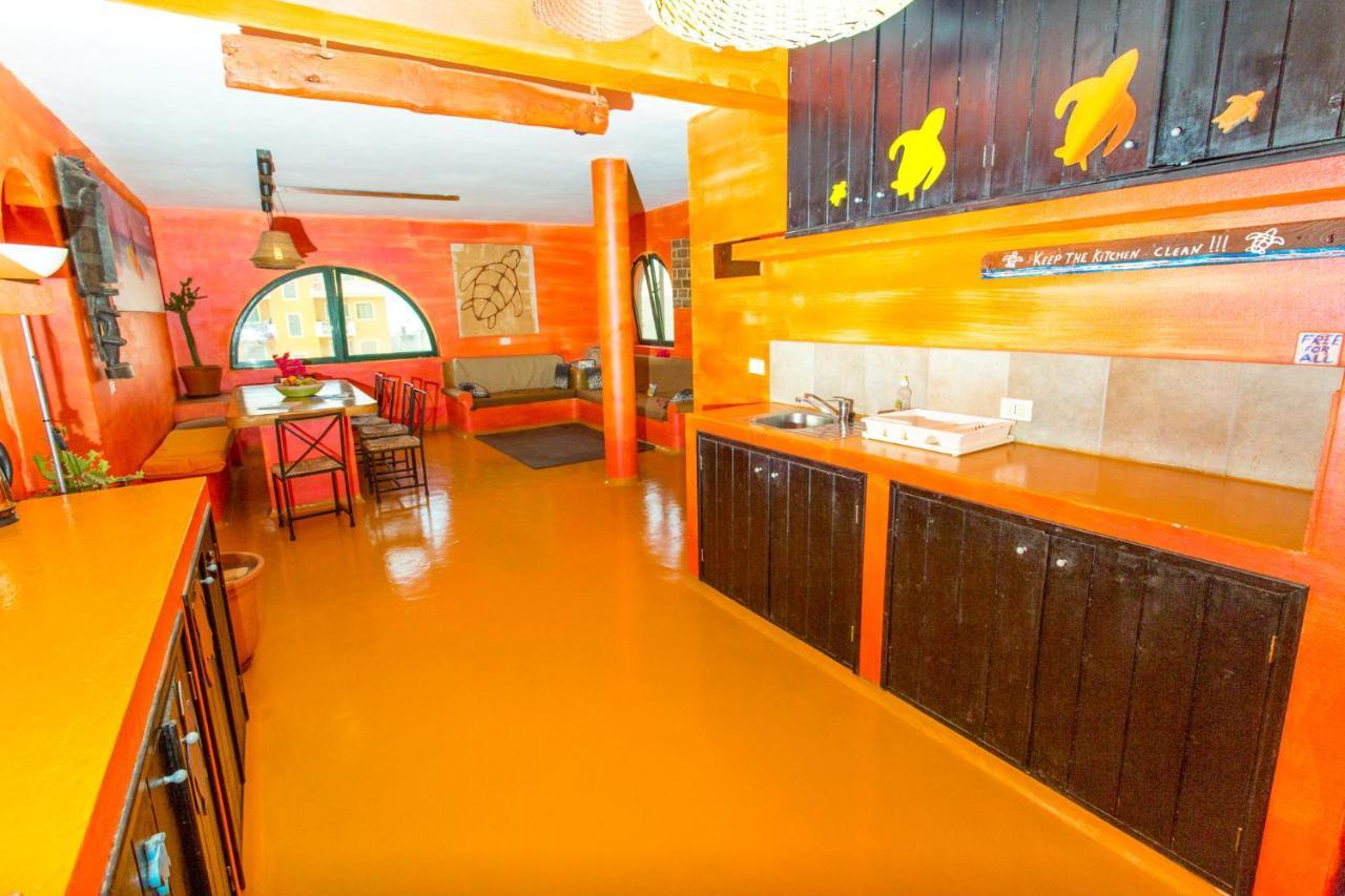Surfactivity Guest House Santa Maria Bagian luar foto