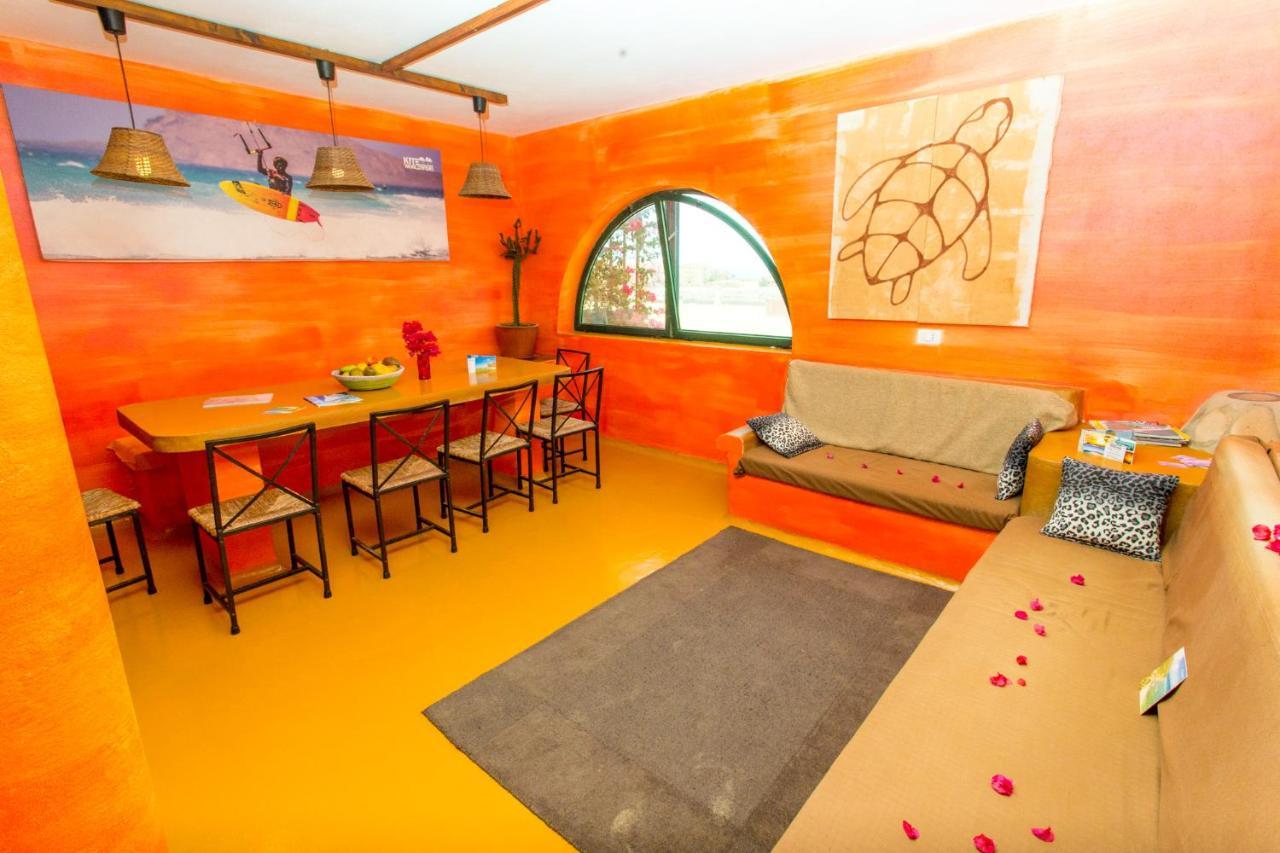 Surfactivity Guest House Santa Maria Bagian luar foto